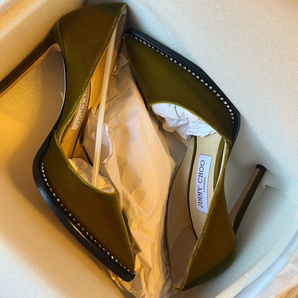 Brand new authentic velvet Jimmy Choo heels size 7